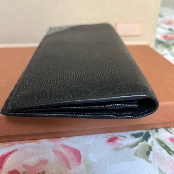 Prada Black Safiano Bifold Long Wallet - Picture 5 of 10
